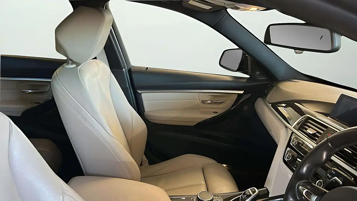 Used 2017 BMW 3 Series M Sport Black - Interior and Exterior details 17