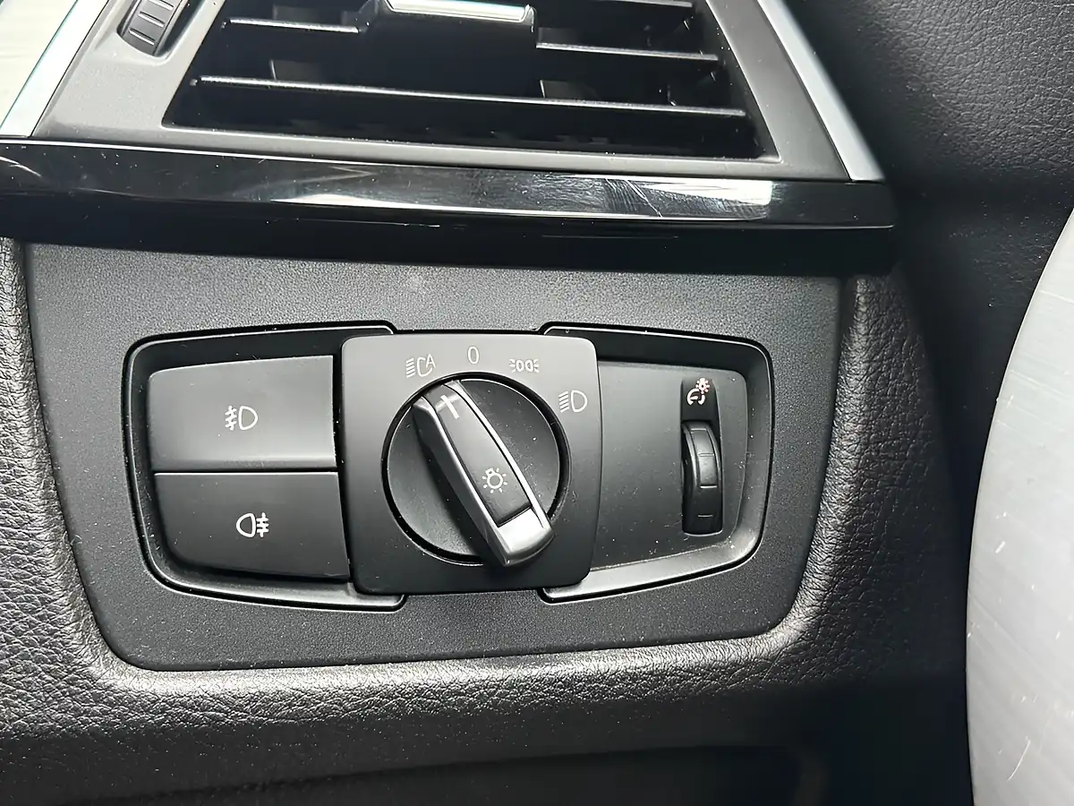 Used 2017 BMW 3 Series M Sport Black - Interior and Exterior details 19
