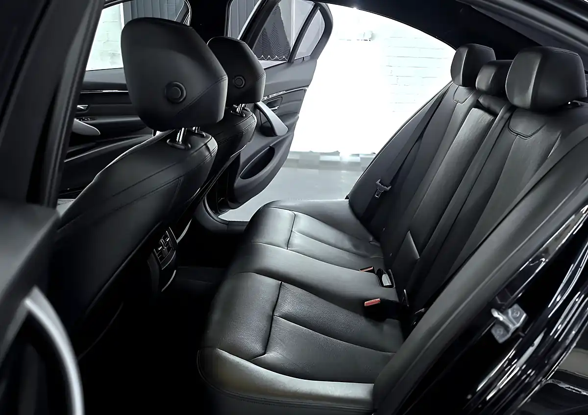 Used 2017 BMW 3 Series M Sport Black Sapphire - Interior and Exterior details 18