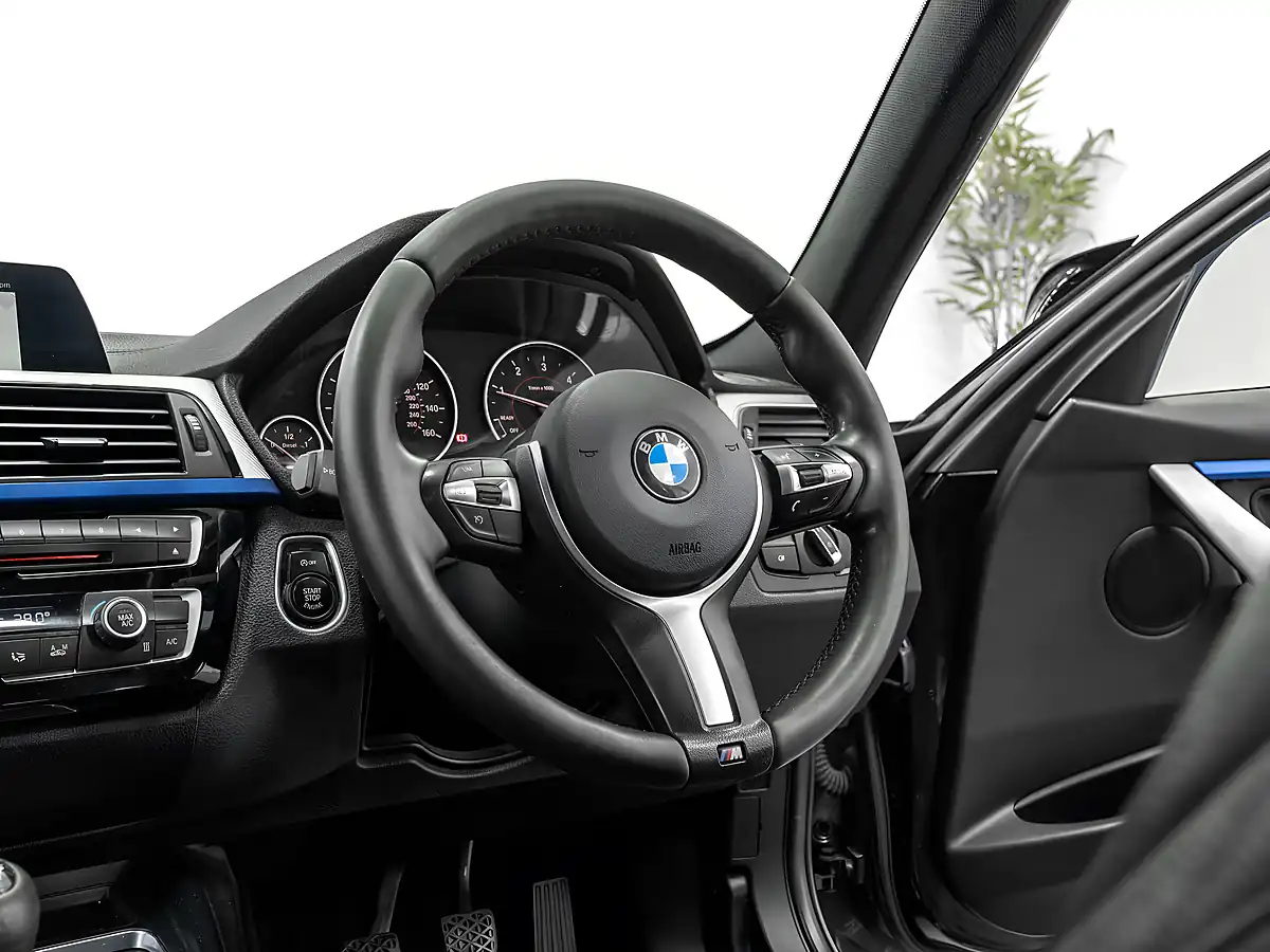 Used 2017 BMW 3 Series M Sport Black Sapphire - Interior and Exterior details 13