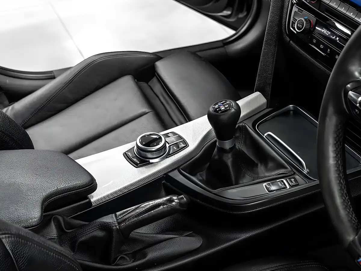 Used 2017 BMW 3 Series M Sport Black Sapphire - Interior and Exterior details 19