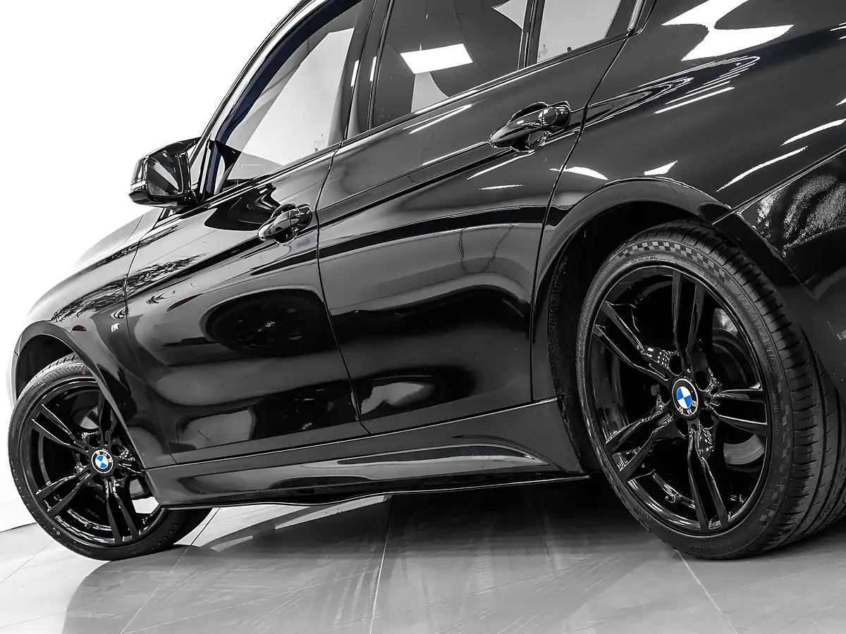 Used 2017 BMW 3 Series M Sport Black Sapphire - Interior and Exterior details 9