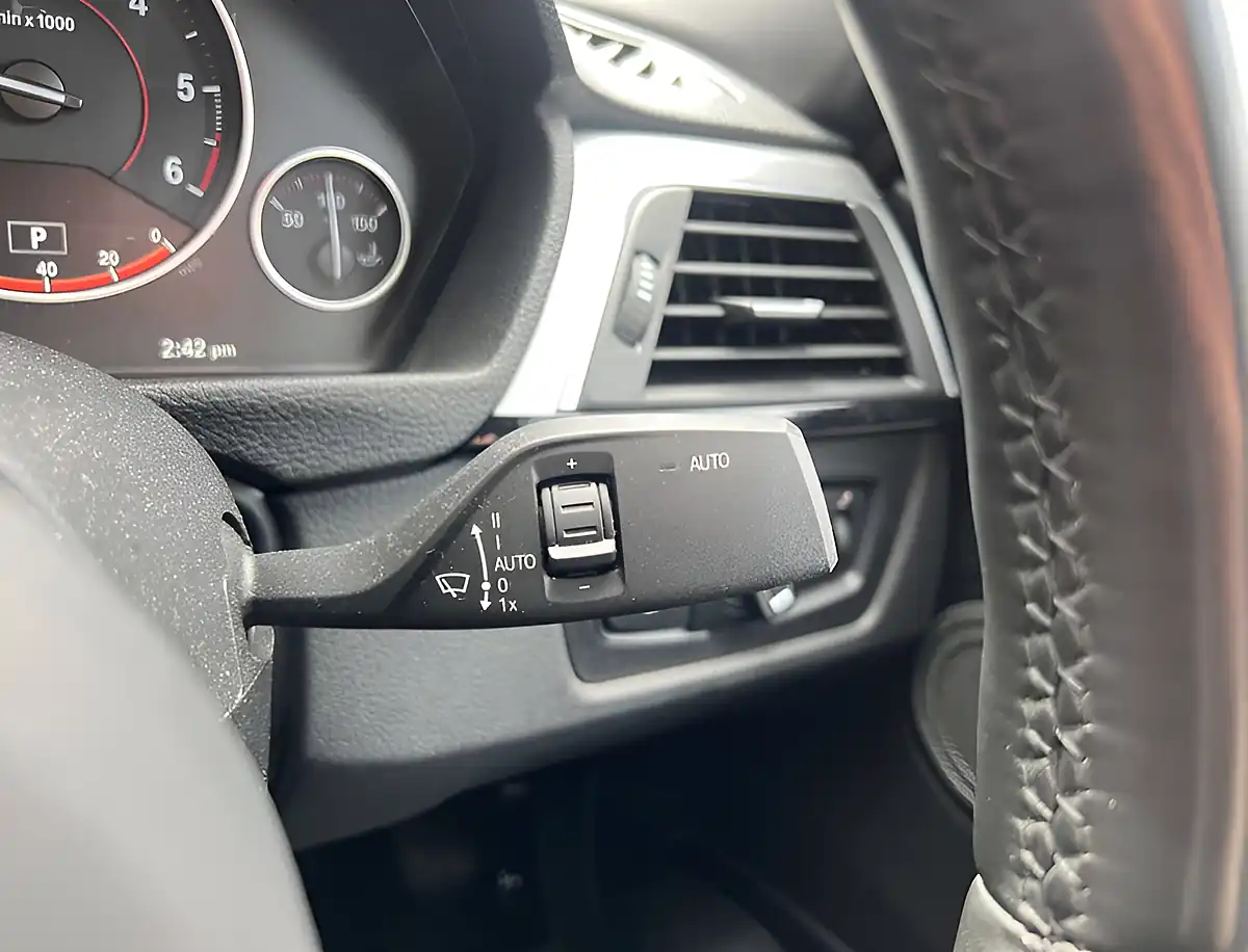Used 2017 BMW 3 Series M Sport Black Sapphire - Interior and Exterior details 16