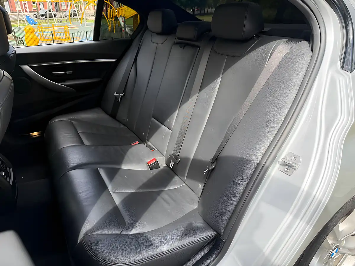 Used 2017 BMW 3 Series M Sport Glacier Silver - Interior and Exterior details 10