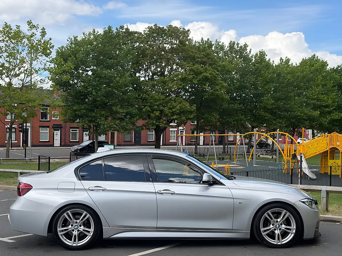 Used 2017 BMW 3 Series M Sport Glacier Silver - Interior and Exterior details 20