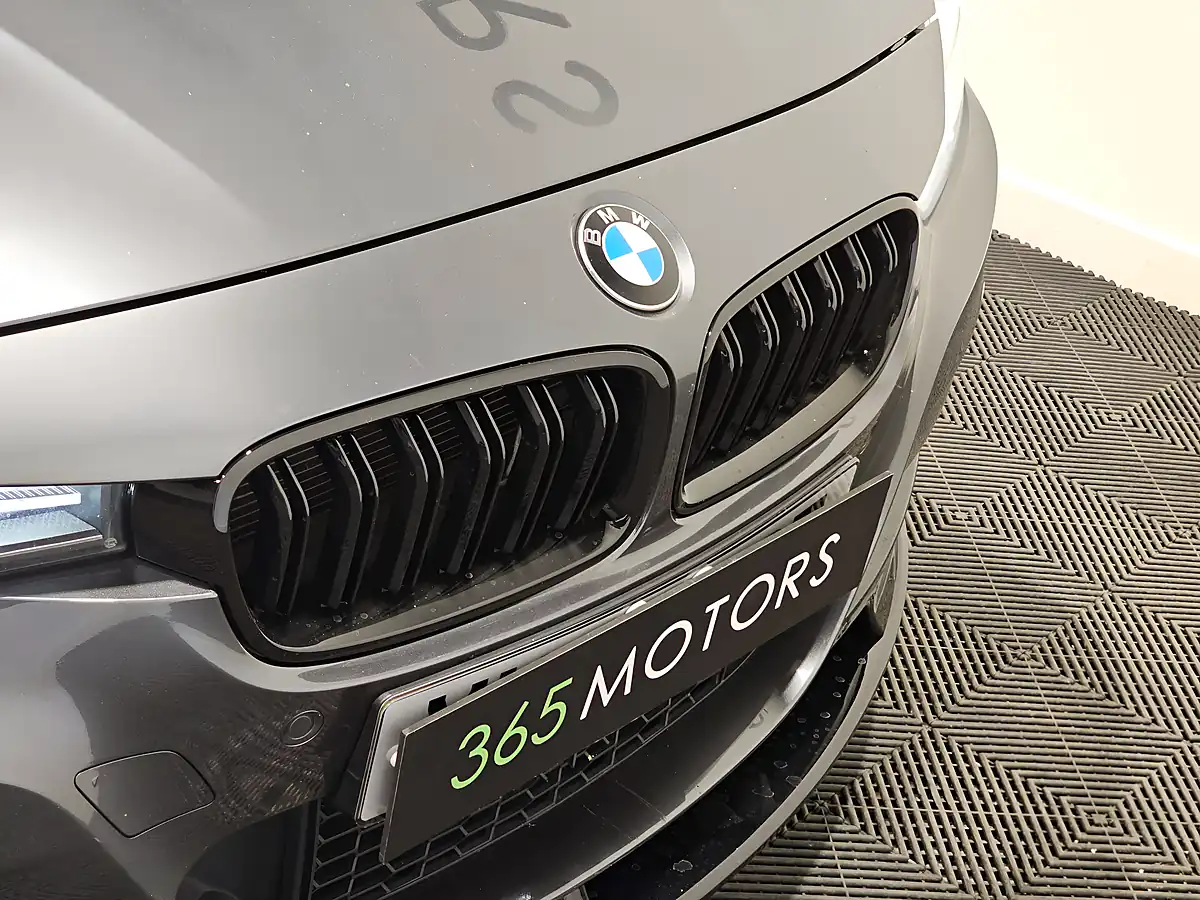 Used 2017 BMW 3 Series M Sport Mineral Grey - Interior and Exterior details 14