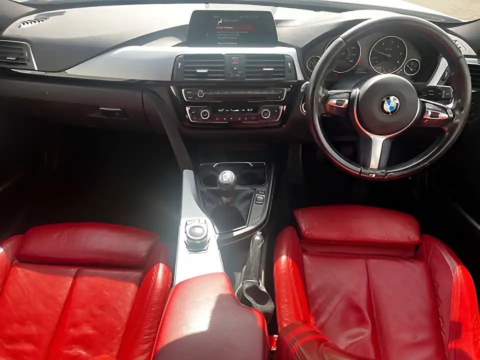 Used 2017 BMW 3 Series M Sport Shadow Edition Alpine White - Interior and Exterior details 14