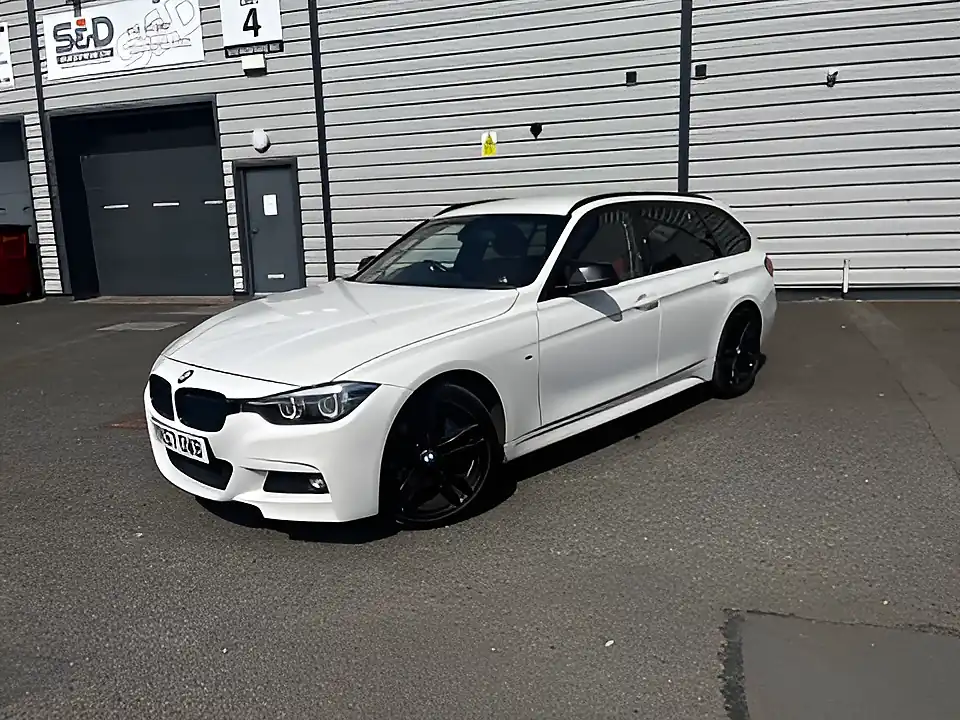 Used 2017 BMW 3 Series M Sport Shadow Edition Alpine White - Interior and Exterior details 19