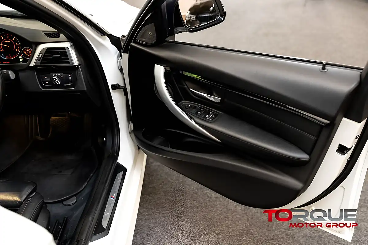 Used 2017 BMW 3 Series M Sport Shadow Edition Alpine White - Interior and Exterior details 18