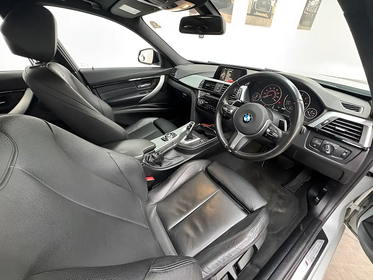 Used 2017 BMW 3 Series M Sport Silver - Interior and Exterior details 19