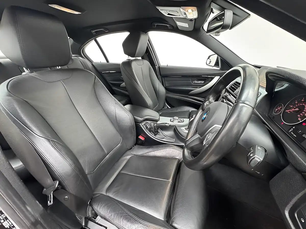 Used 2017 BMW 3 Series M Sport Silver - Interior and Exterior details 20