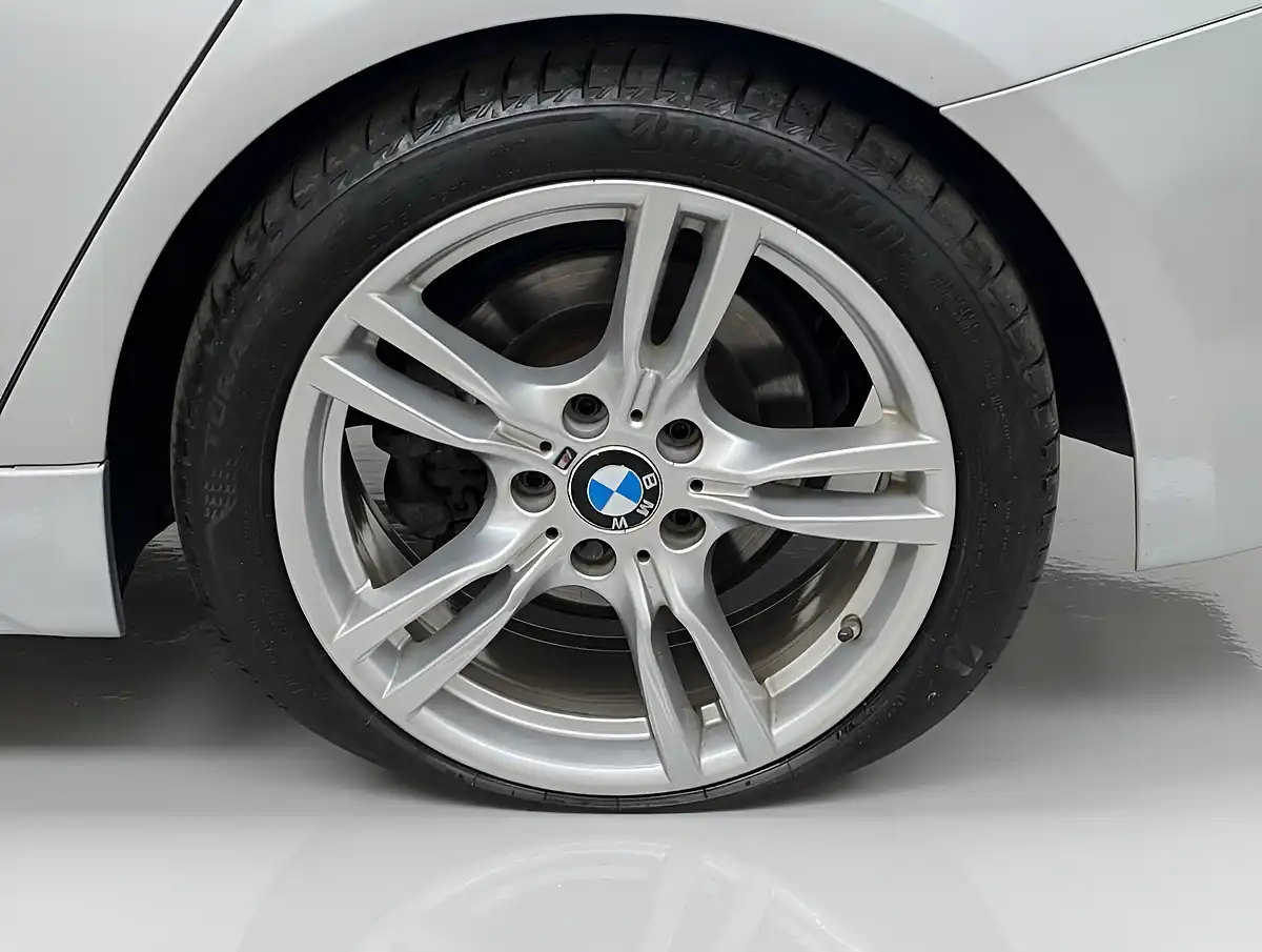 Used 2017 BMW 3 Series M Sport Silver - Interior and Exterior details 9