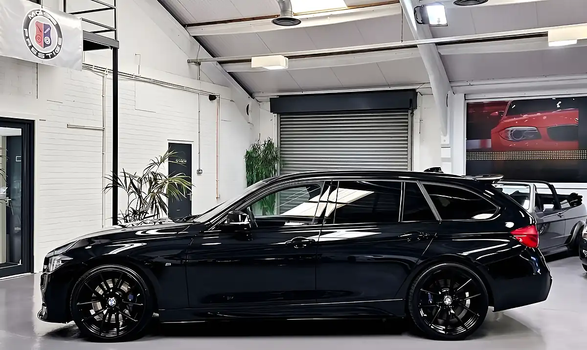 Used 2017 BMW 3 Series M Sport Touring Black - Interior and Exterior details 6