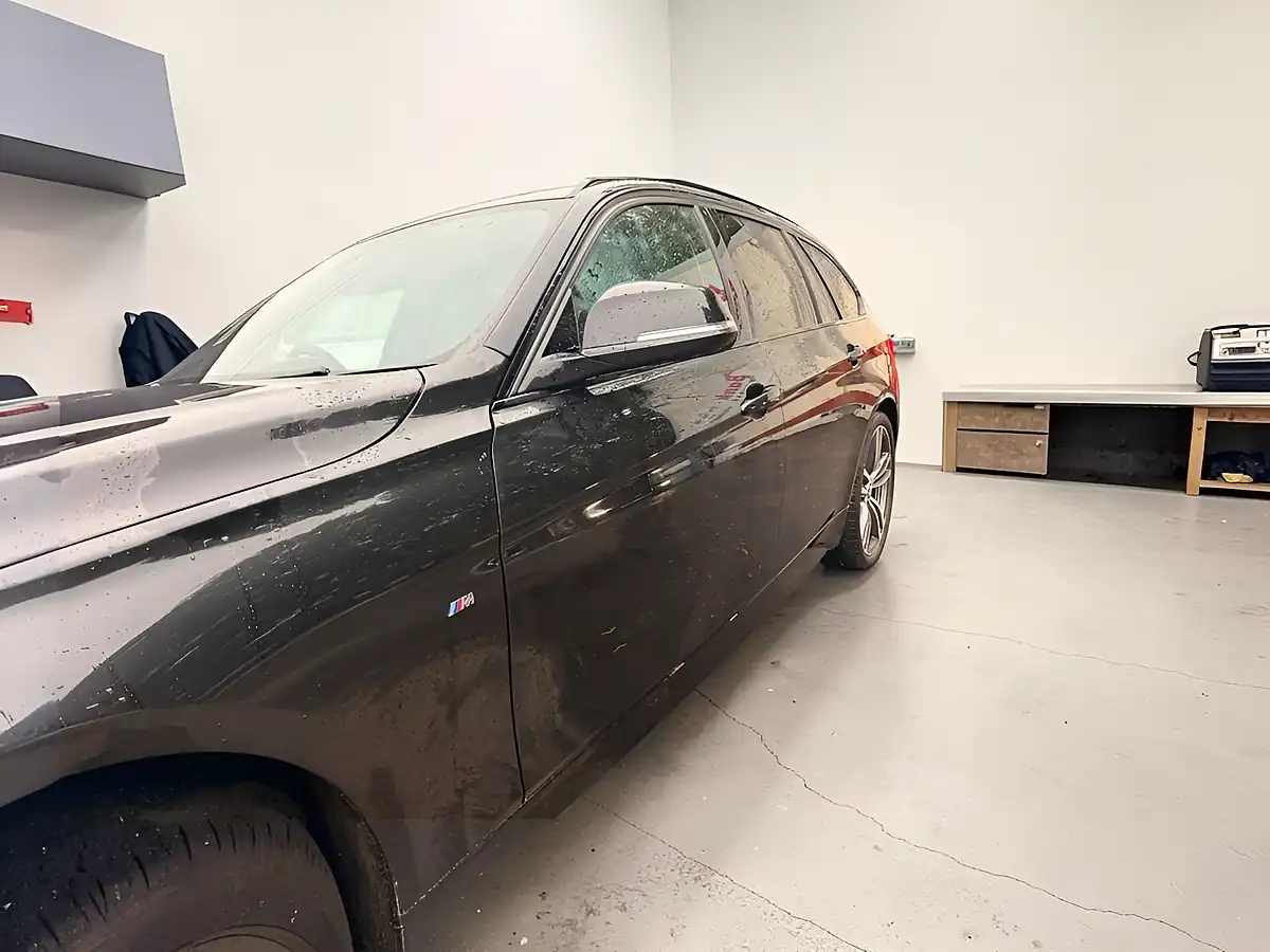 Used 2017 BMW 3 Series M Sport Touring Black - Interior and Exterior details 14