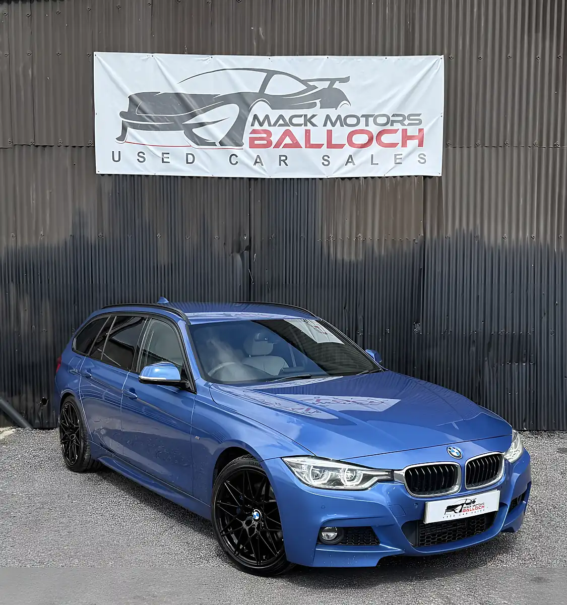 Used 2017 BMW 3 Series M Sport Touring Blue - Front View