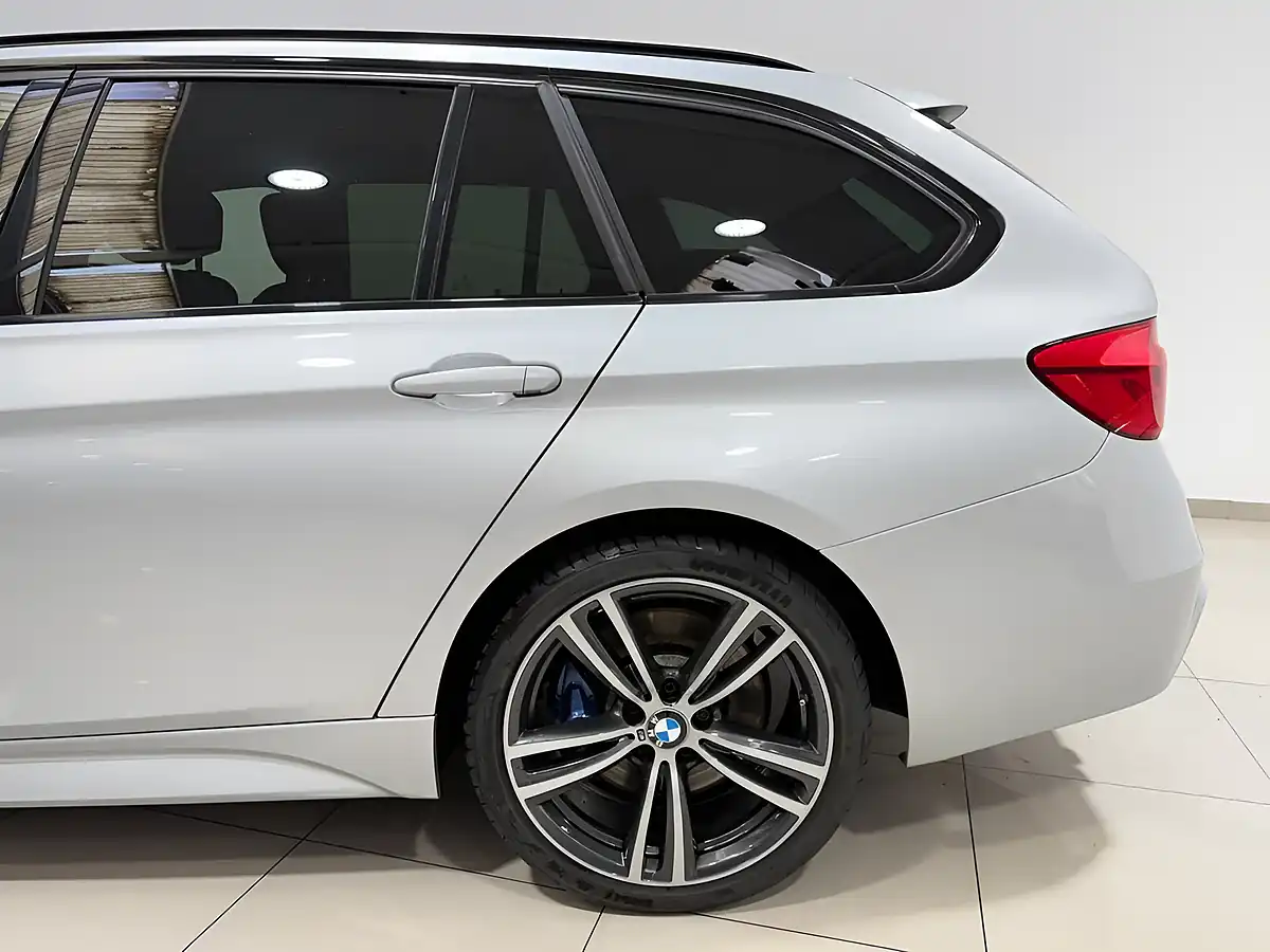 Used 2017 BMW 3 Series M Sport Touring Silver - Interior and Exterior details 8