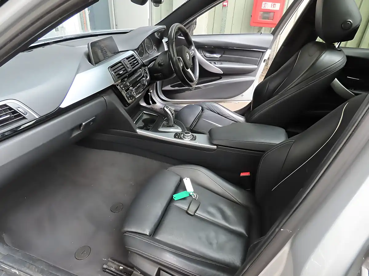 Used 2017 BMW 3 Series M Sport Touring Silver - Interior and Exterior details 7