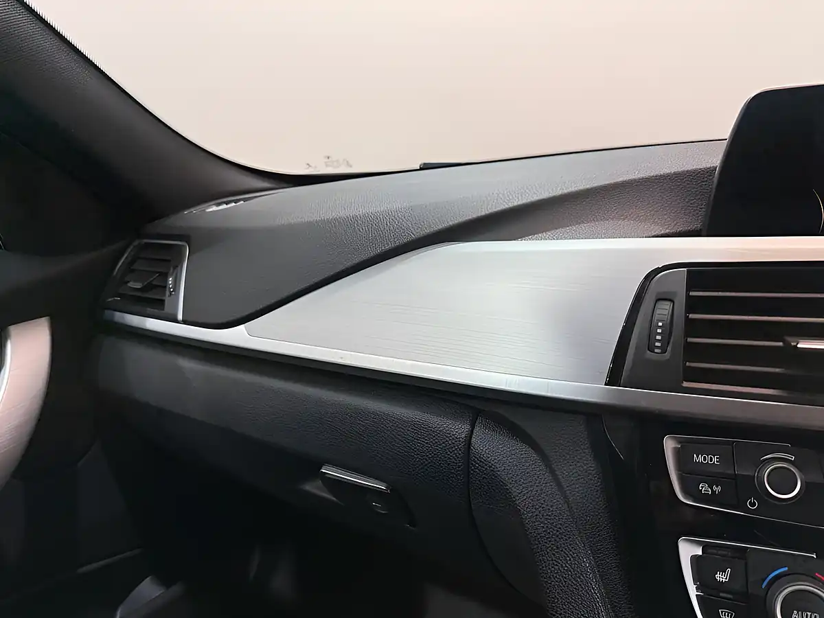 Used 2017 BMW 3 Series M Sport Touring Silver - Interior and Exterior details 17