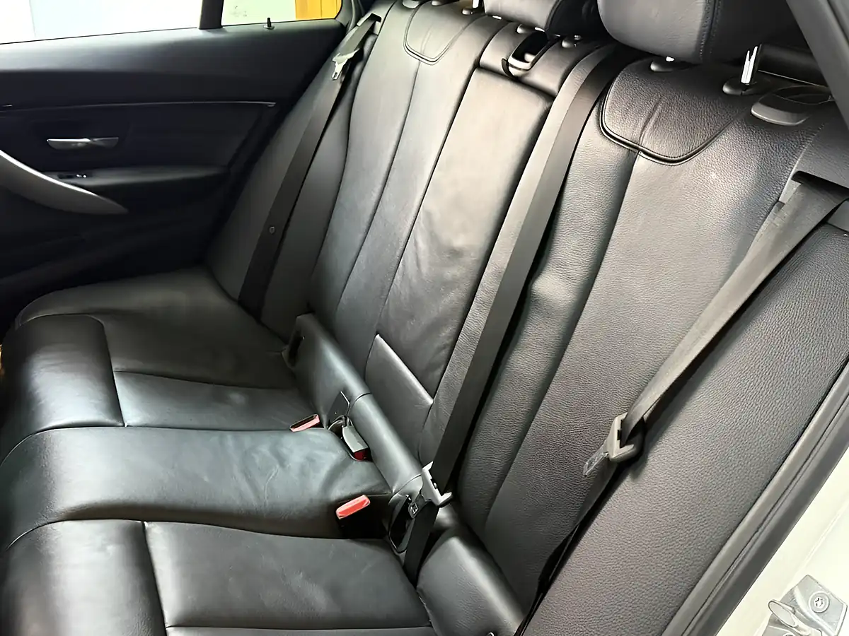 Used 2017 BMW 3 Series M Sport Touring White - Interior and Exterior details 19