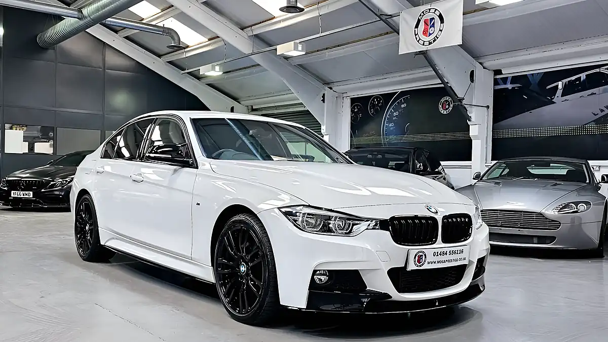 Used 2017 BMW 3 Series M Sport White - Interior and Exterior details 10