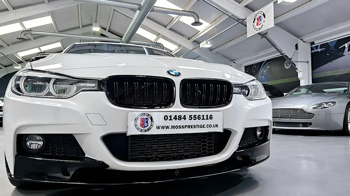 Used 2017 BMW 3 Series M Sport White - Interior and Exterior details 13