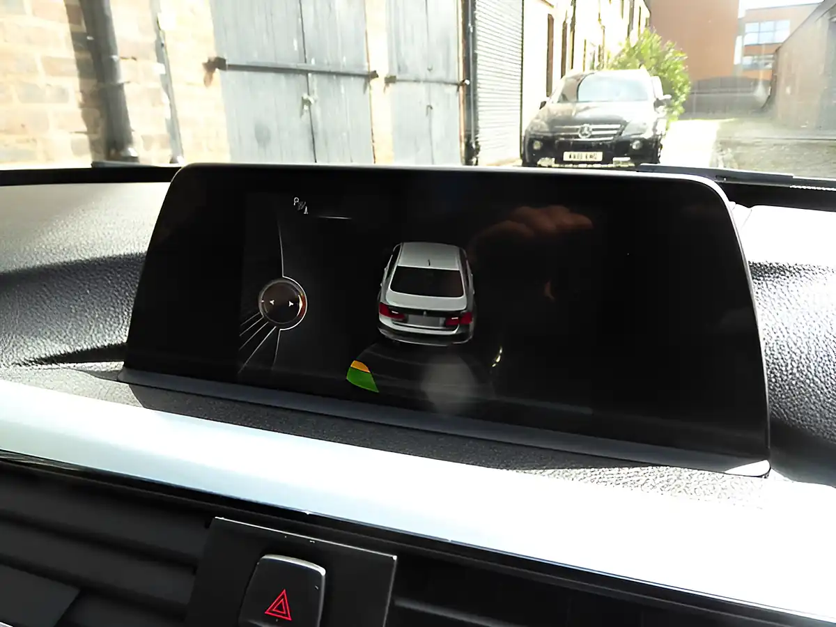 Used 2017 BMW 3 Series M Sport White - Interior and Exterior details 12