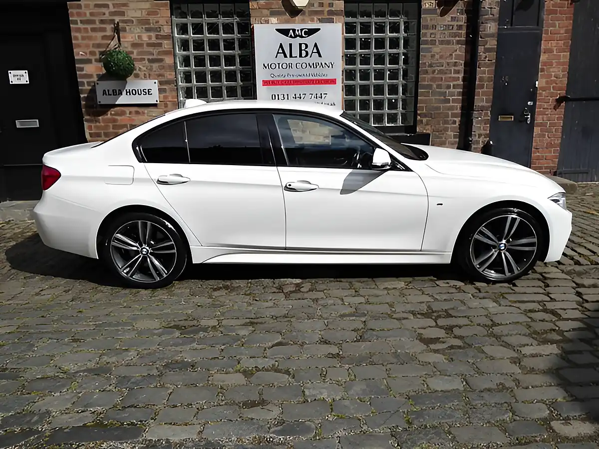 Used 2017 BMW 3 Series M Sport White - Interior and Exterior details 7