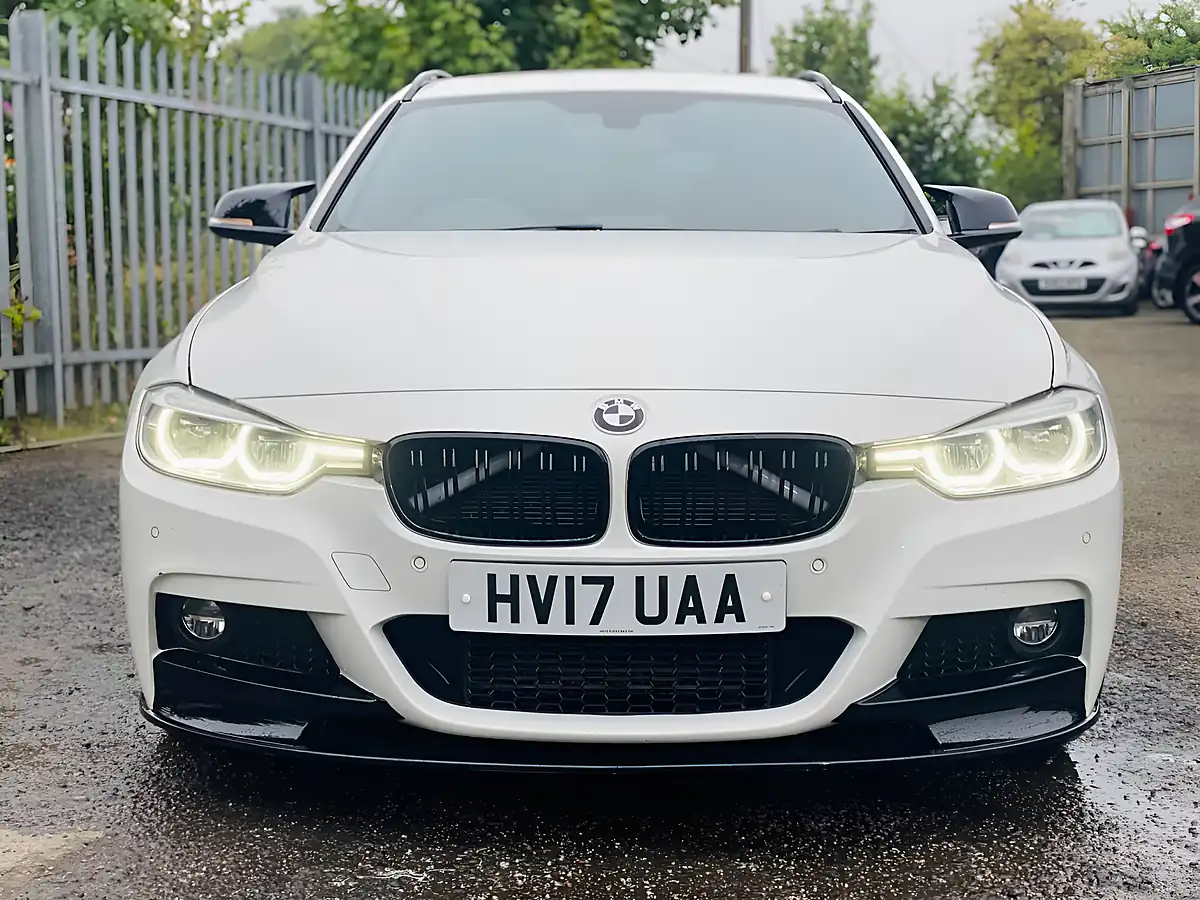 Used 2017 BMW 3 Series M Sport White - Interior and Exterior details 4