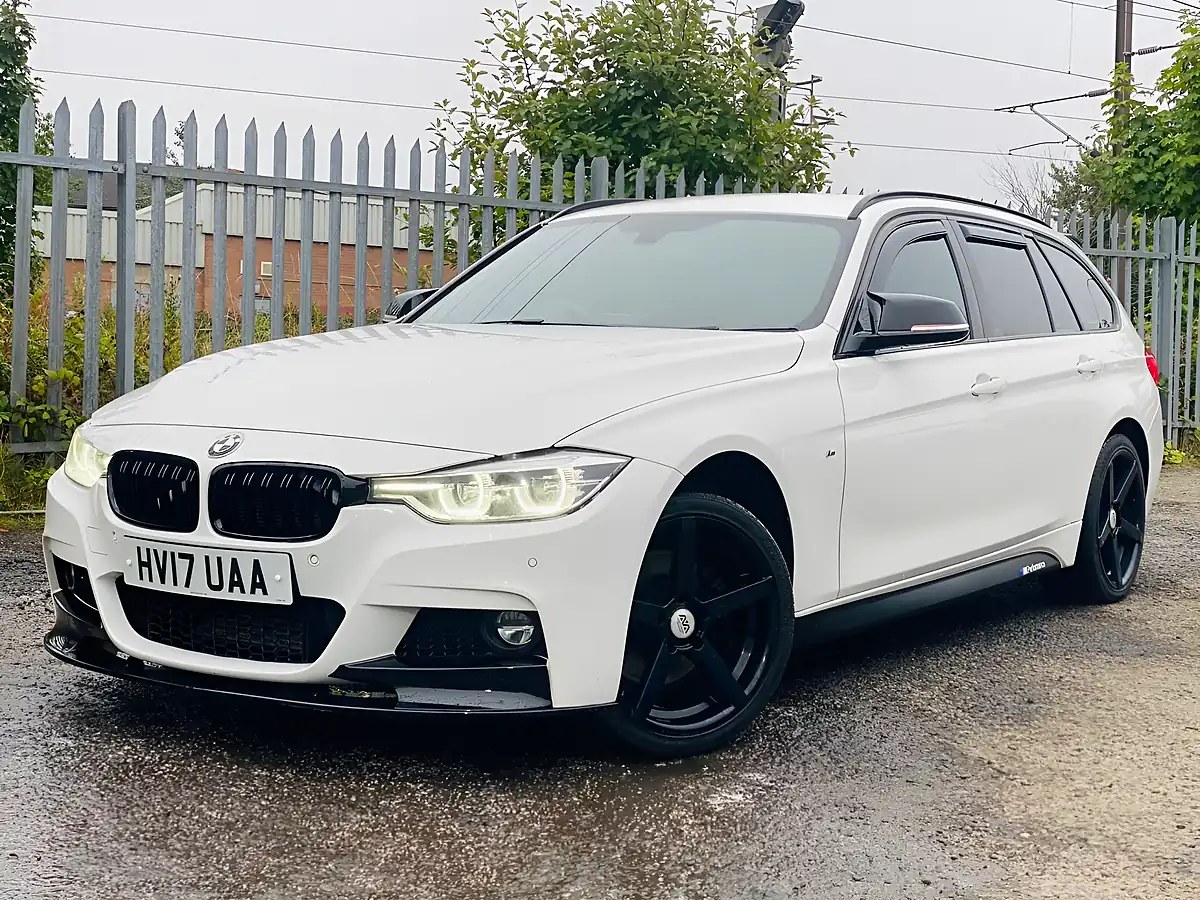 Used 2017 BMW 3 Series M Sport White - Interior and Exterior details 5