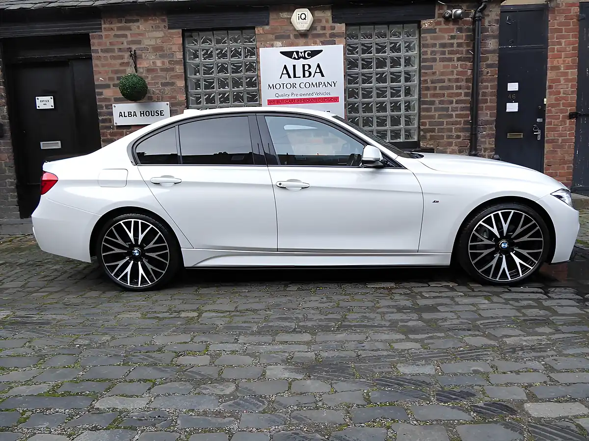 Used 2017 BMW 3 Series M Sport White - Interior and Exterior details 7