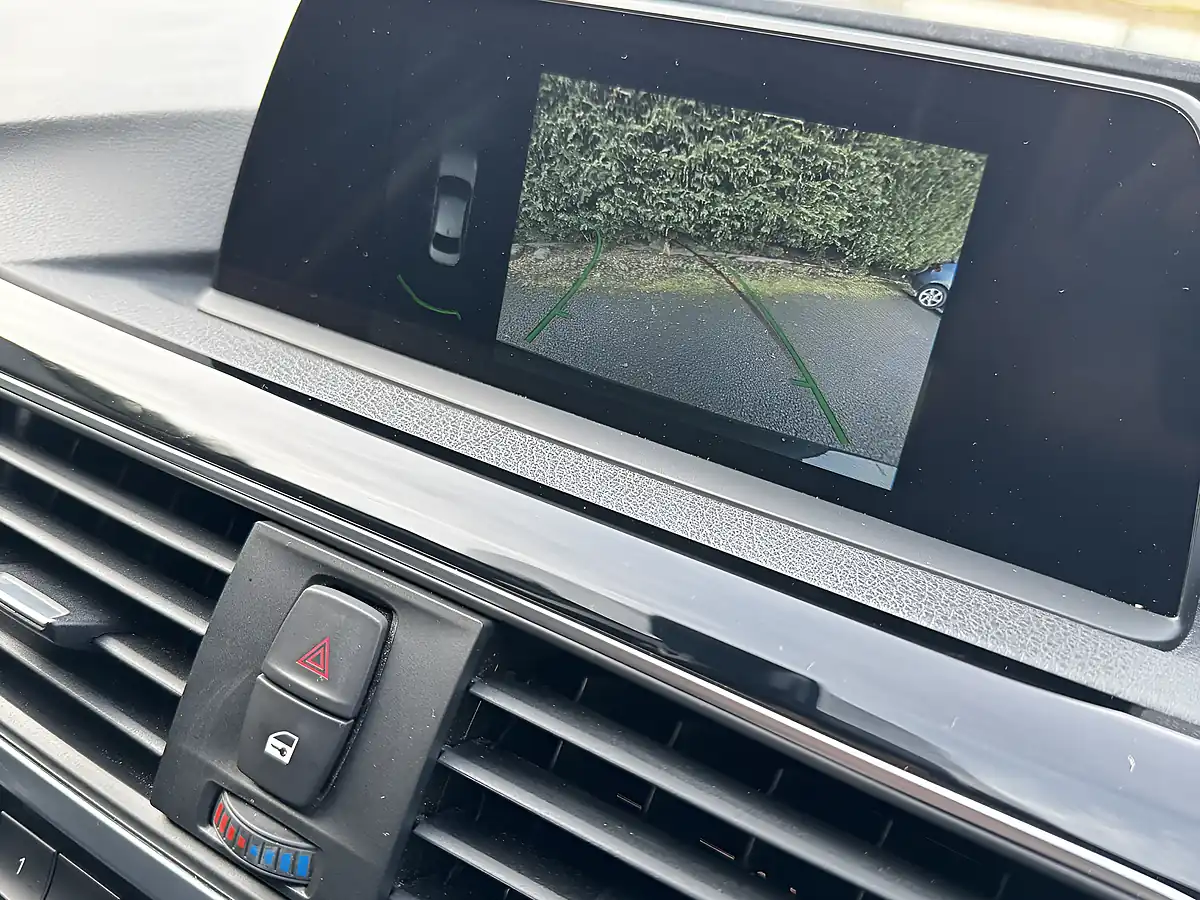 Used 2017 BMW 3 Series Se Black - Interior and Exterior details 19