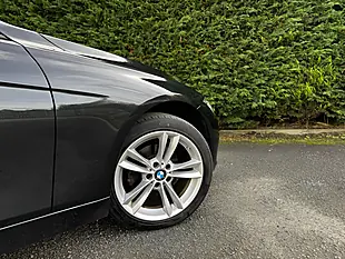 Used 2017 BMW 3 Series Se Black - Interior and Exterior details 9