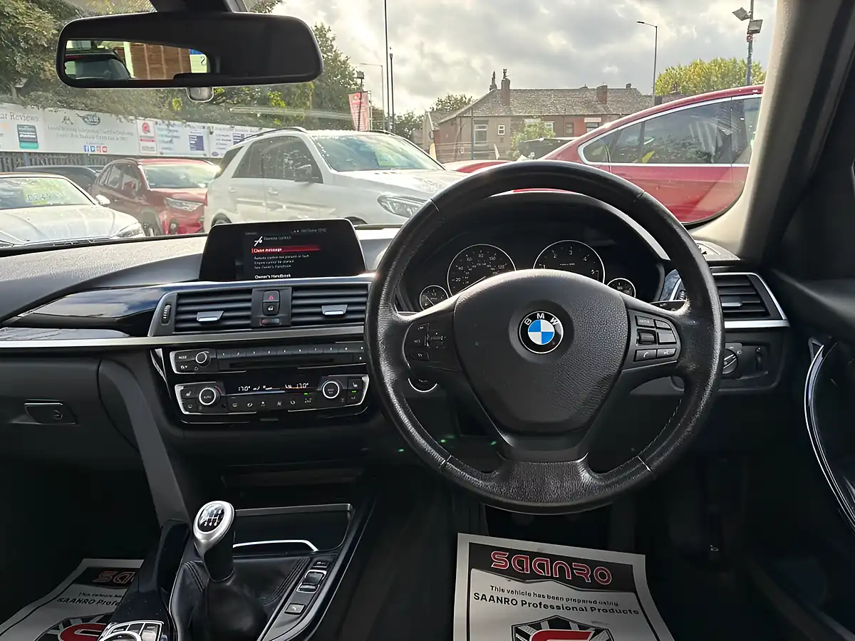 Used 2017 BMW 3 Series Se Blue - Interior and Exterior details 16