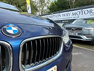 Used 2017 BMW 3 Series Se Blue - Interior and Exterior details 3