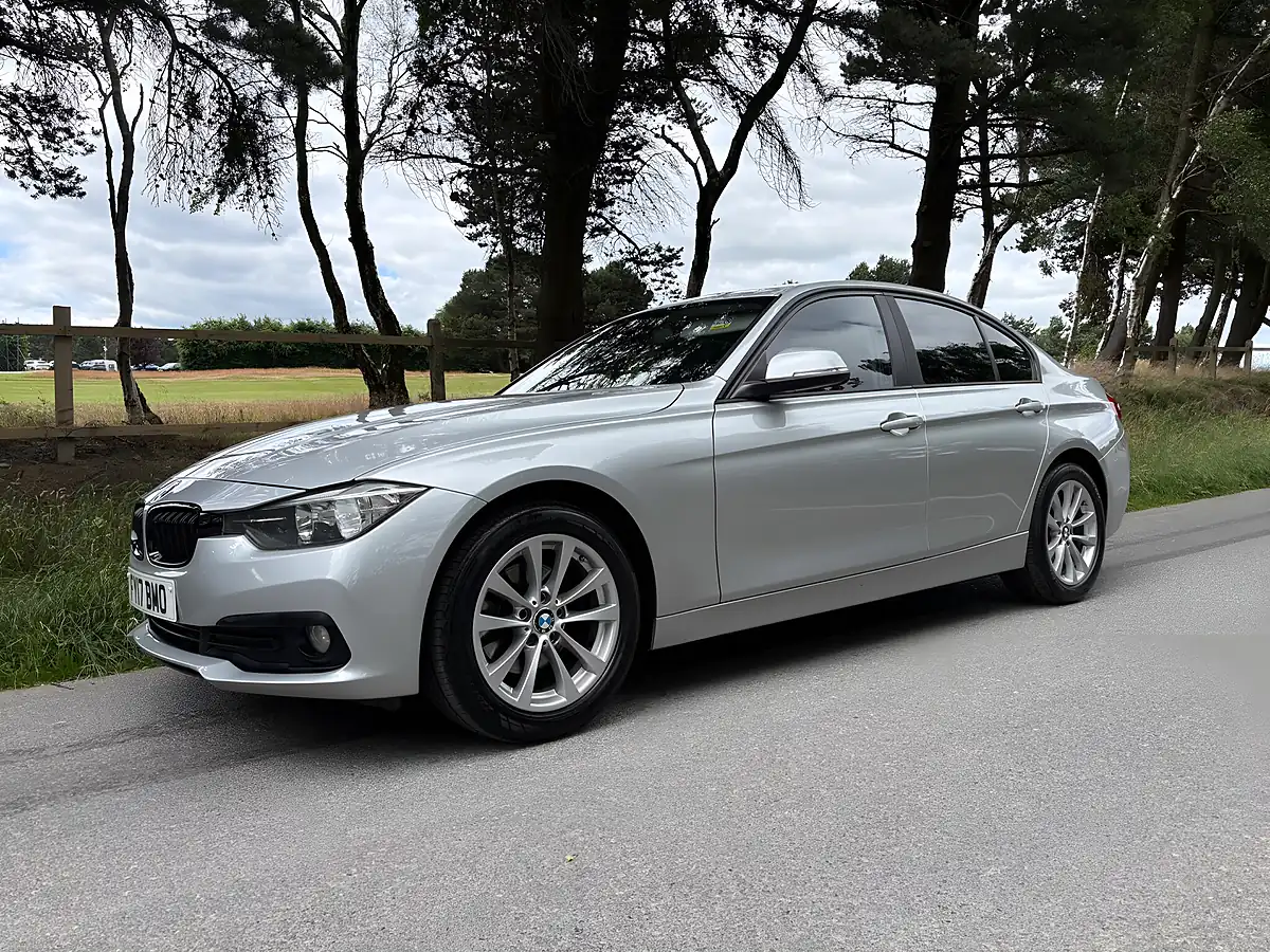 Used 2017 BMW 3 Series Se Silver - Interior and Exterior details 13