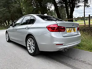 Used 2017 BMW 3 Series Se Silver - Interior and Exterior details 18