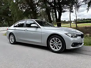 Used 2017 BMW 3 Series Se Silver - Interior and Exterior details 2