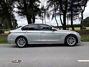Used 2017 BMW 3 Series Se Silver - Interior and Exterior details 4