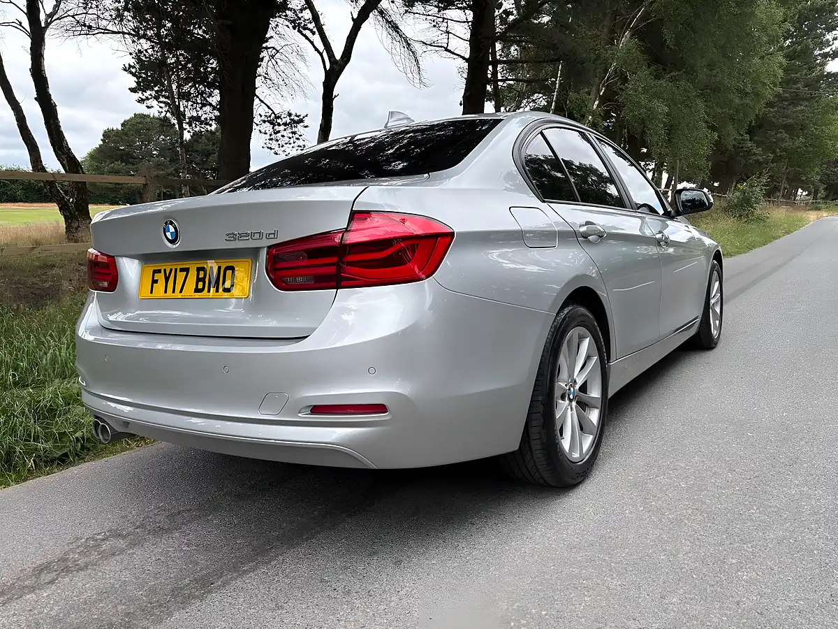 Used 2017 BMW 3 Series Se Silver - Interior and Exterior details 7