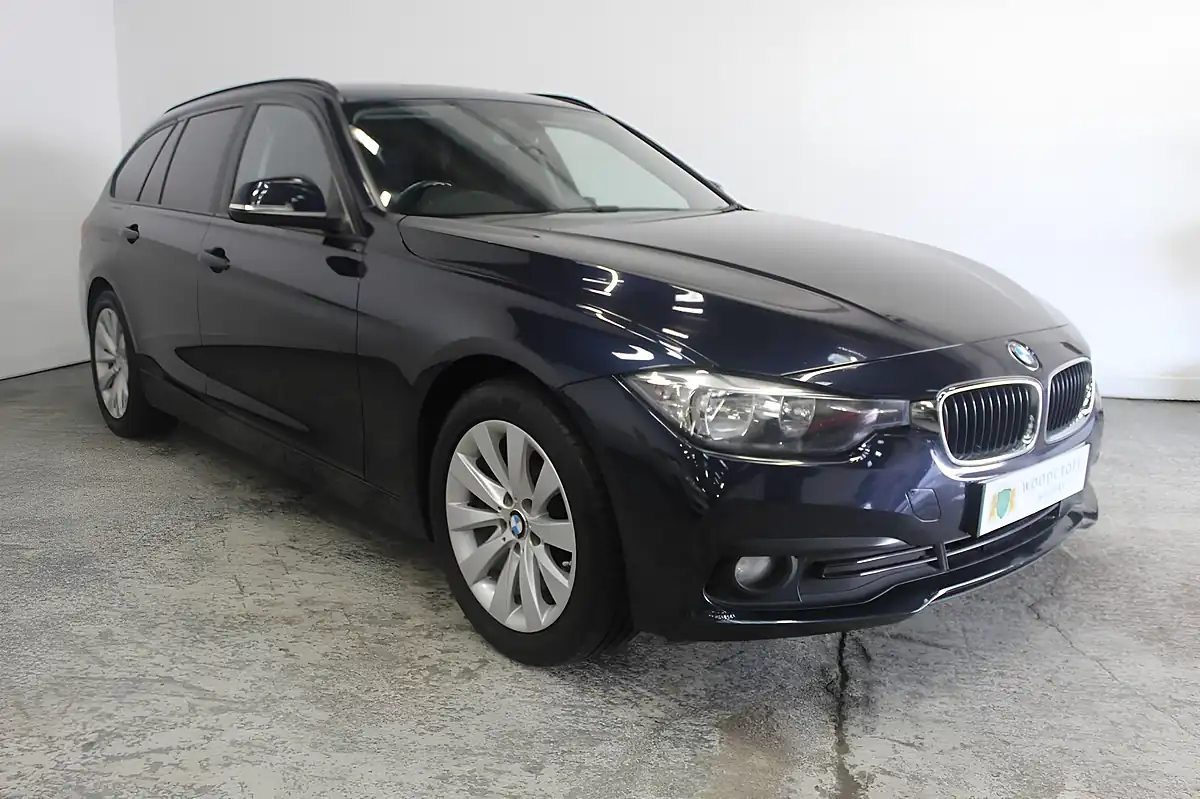 Used 2017 BMW 3 Series Se Touring Blue - Front View