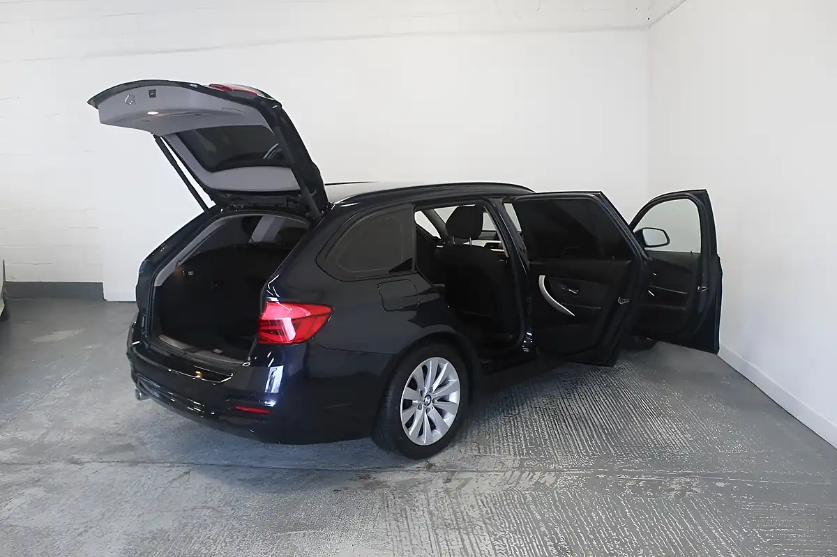 Used 2017 BMW 3 Series Se Touring Blue - Interior and Exterior details 10