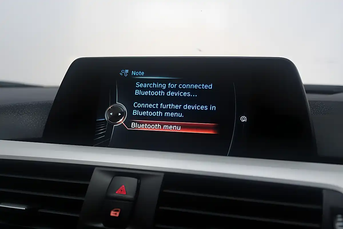 Used 2017 BMW 3 Series Se Touring Blue - Interior and Exterior details 14