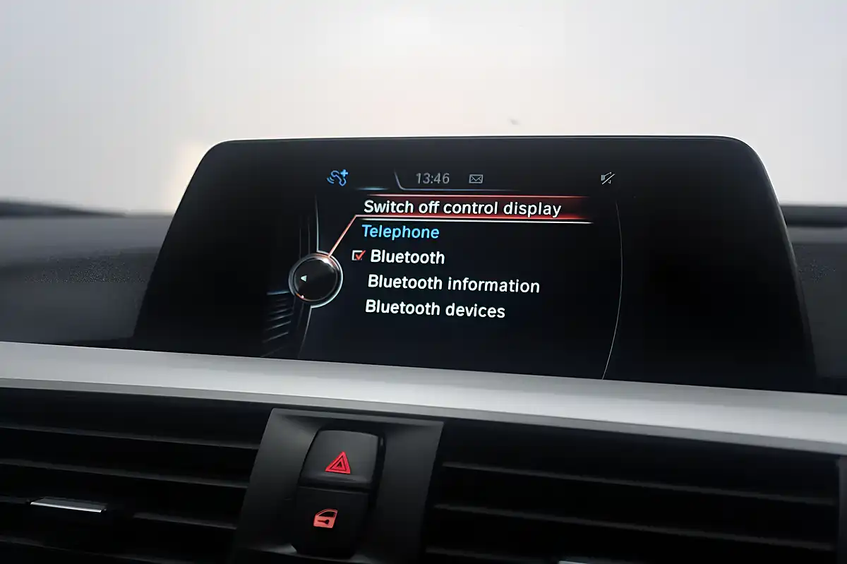Used 2017 BMW 3 Series Se Touring Blue - Interior and Exterior details 15