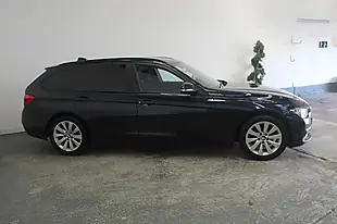 Used 2017 BMW 3 Series Se Touring Blue - Interior and Exterior details 3