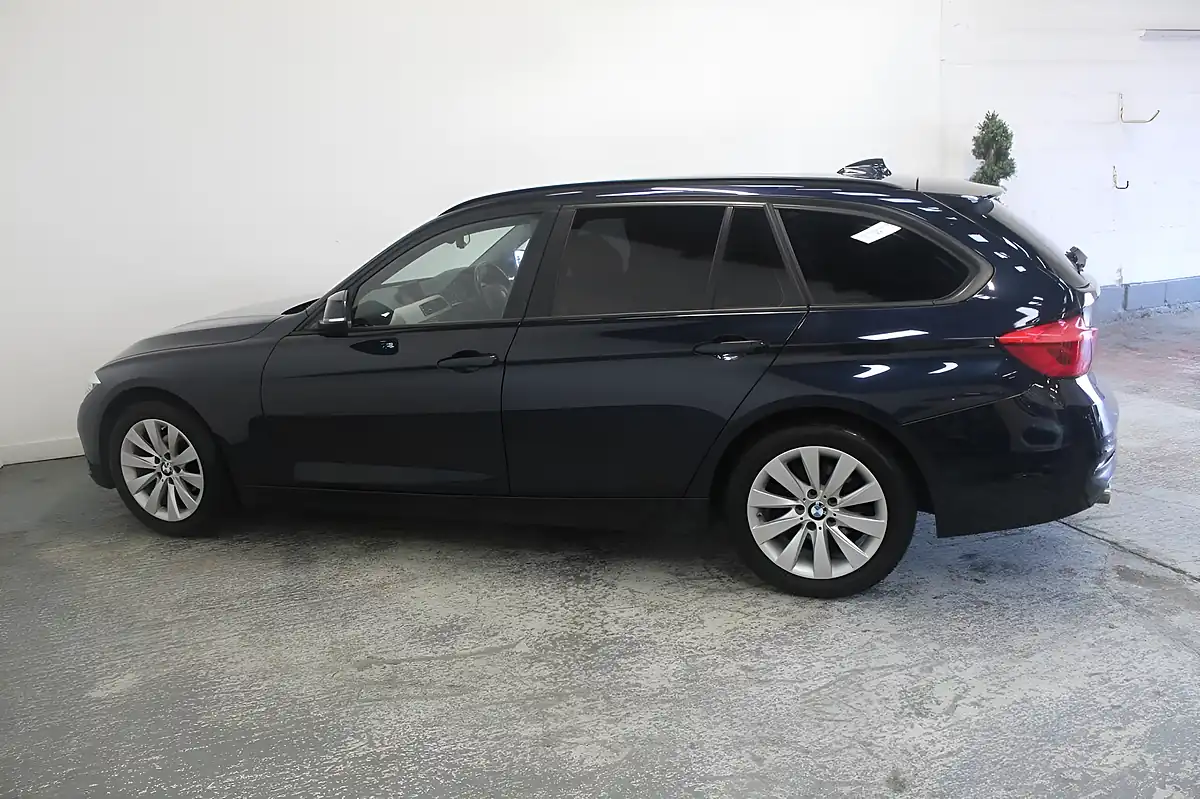 Used 2017 BMW 3 Series Se Touring Blue - Interior and Exterior details 7