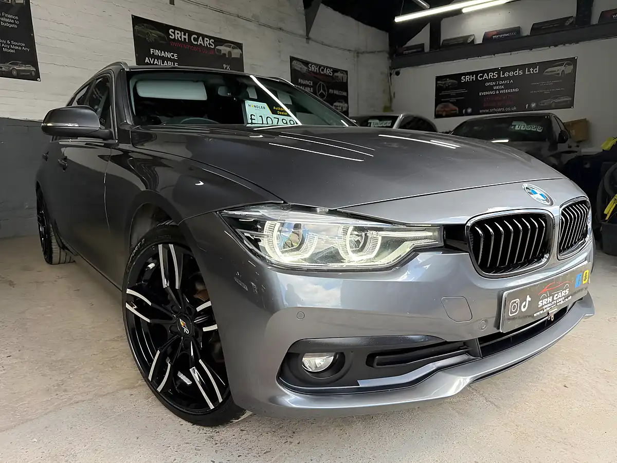 Used 2017 BMW 3 Series Se Touring Grey - Interior and Exterior details 5