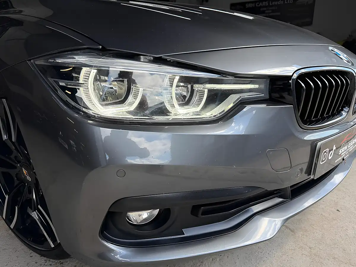 Used 2017 BMW 3 Series Se Touring Grey - Interior and Exterior details 8