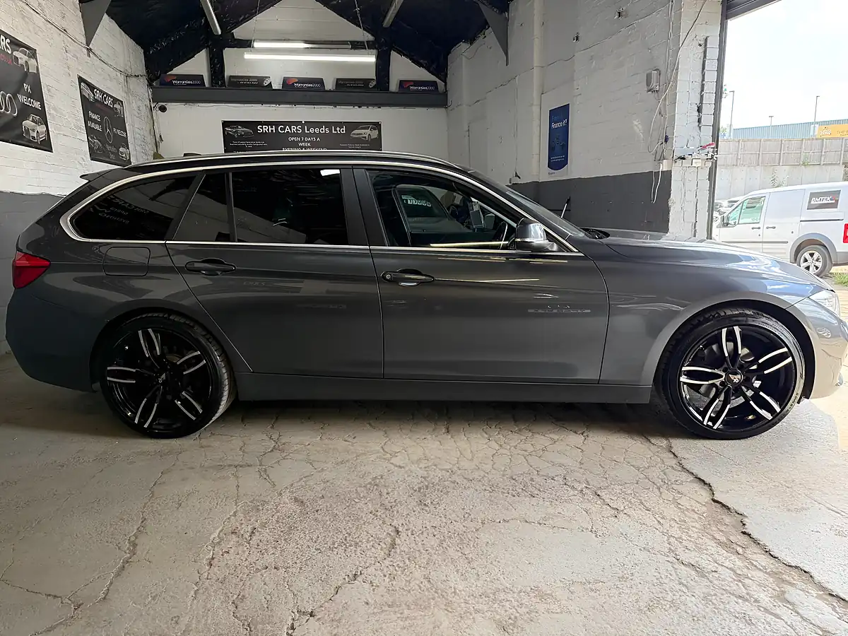 Used 2017 BMW 3 Series Se Touring Grey - Interior and Exterior details 9