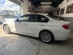 Used 2017 BMW 3 Series Se White - Interior and Exterior details 8