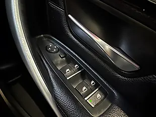 Used 2017 BMW 3 Series Sport Blue - Interior and Exterior details 20